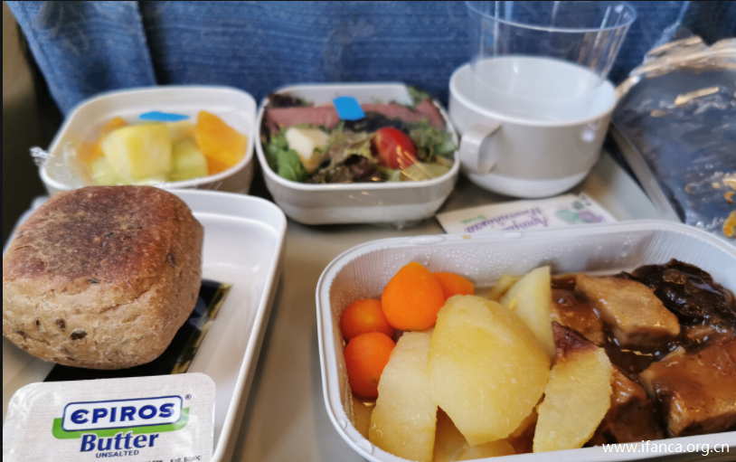 在清真饮食中我可以吃航空餐和快餐么？